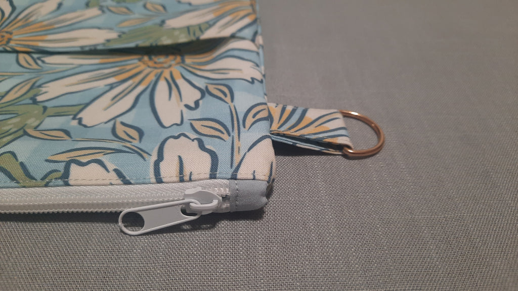תיק לספר או מחברת DAISY FROGS