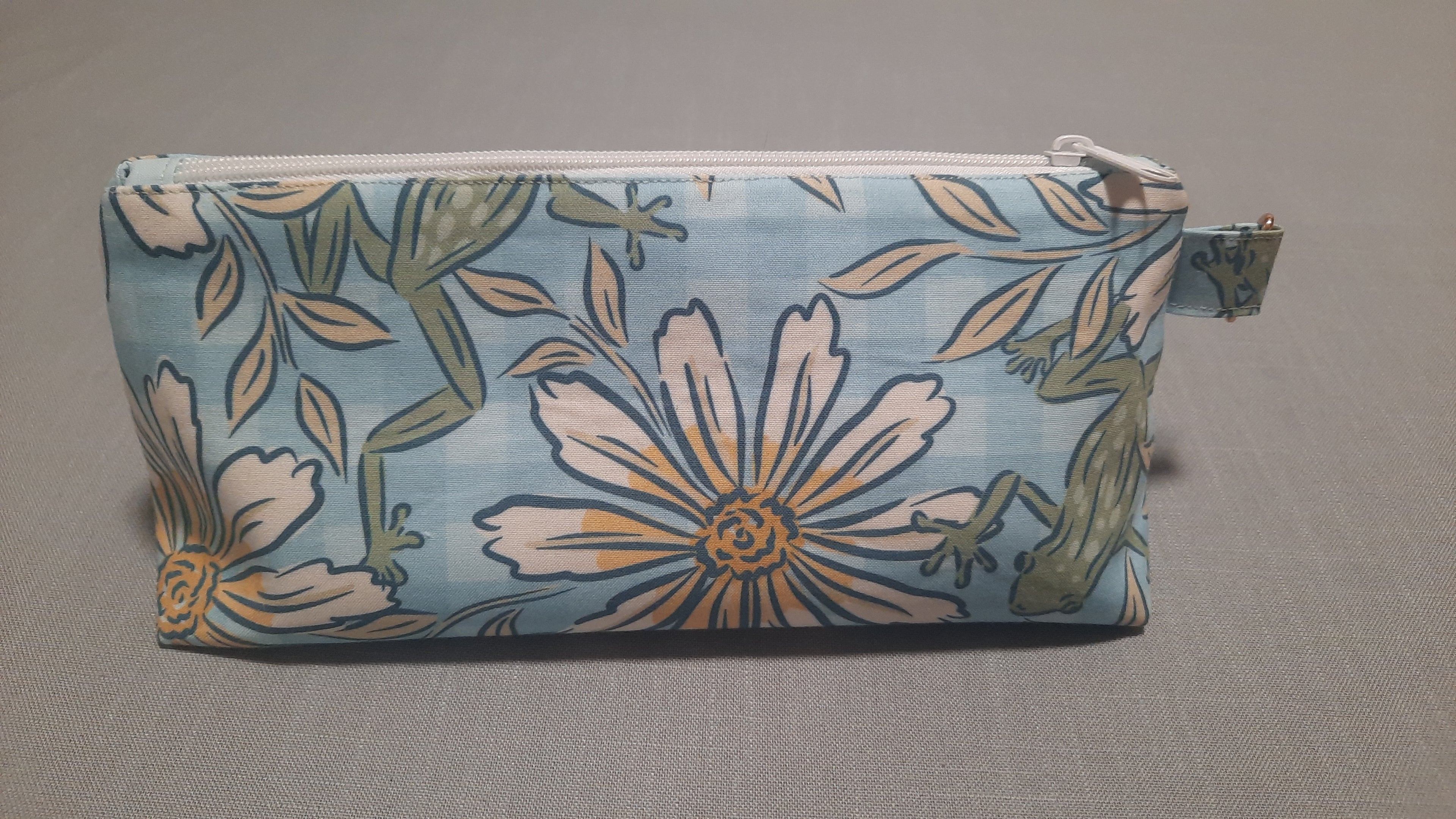 קלמר גדול DAISY FROGS